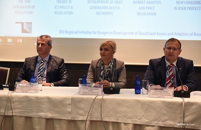 Sekulić: Omogućiti veću dostupnost širokopojasnog interneta