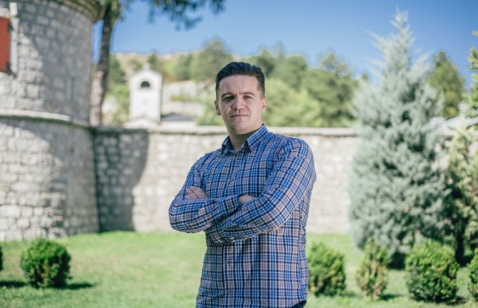 Kašćelan: Neodgovorna vlast Cetinje zadužila za 25 miliona