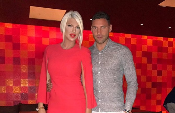 Jelena Karleuša otkrila zašto Dušku ne može da rodi još jedno dijete