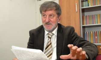 Radonjić: Profesori da brane državu 