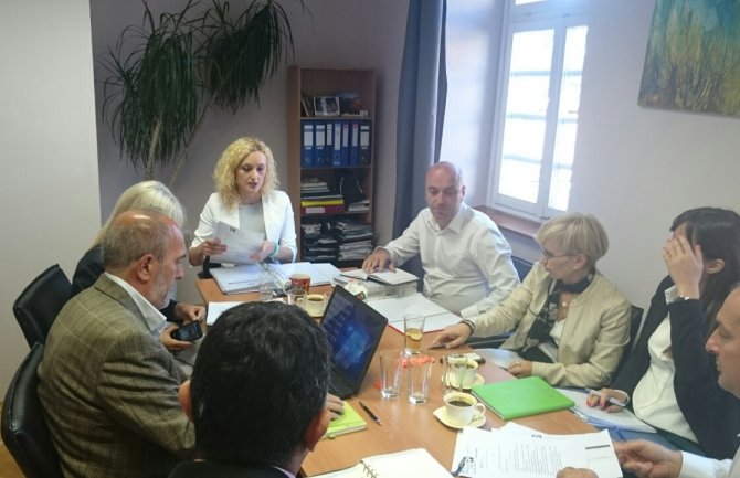 Obezbijediti prodaju drveta stanovnicima sa prebivalištem u područjima NP 