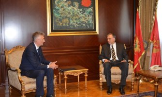 Unaprijediti bliske odnose Crne Gore i Svete Stolice