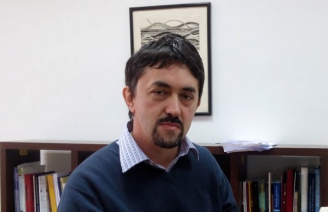 Nakon što je smijenjena rektorka, Pešić, Krivokapić, Vujović podnijeli ostavke