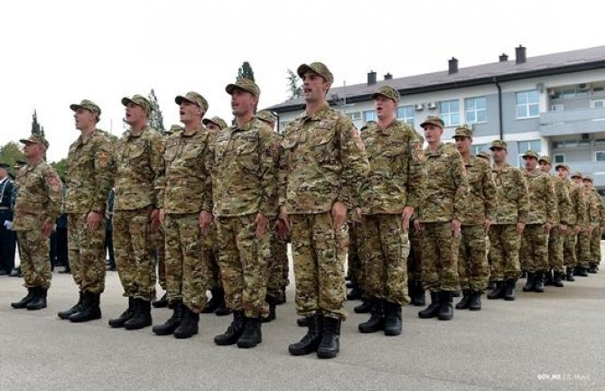 Bošković vojnicima: Nek vam uniforma bude primarno načelo i vrijednost