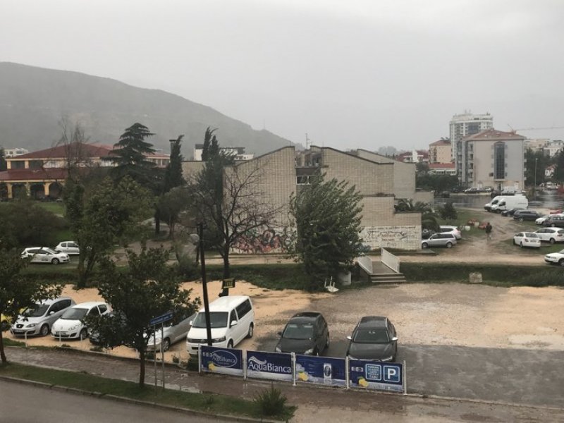 2229208810212681560847601105174409n