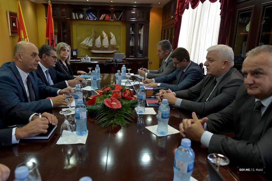 222819585134223890102179012359011876632232n