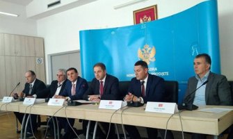 Skoro 300 učenika se obrazuje kod 97 renomiranih poslodavaca i prima naknadu