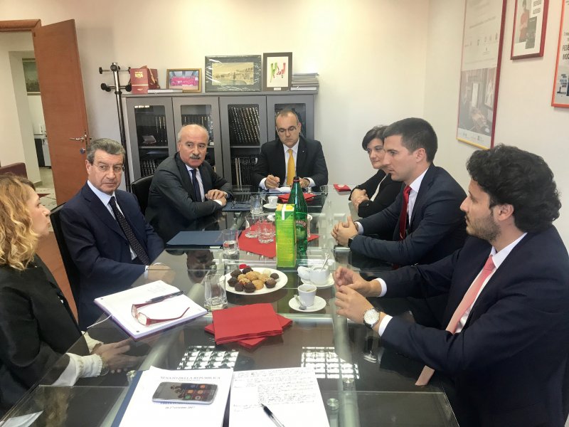 636583D97F58465EAA12CAB5D710C2A5