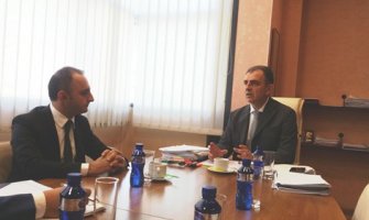 TIKA donira zdravstvenim ustanovama 12 novih EKG aparata