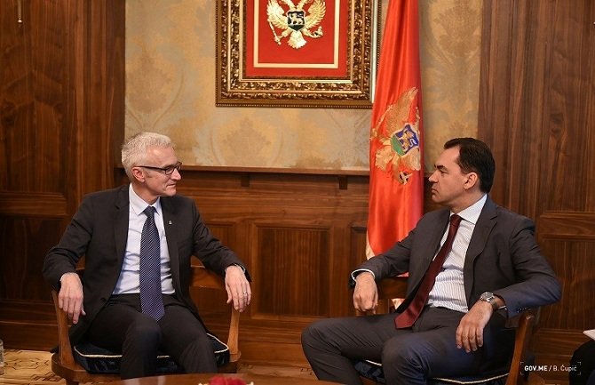 Crna Gora lider u korišćenju novih servisa INTERPOL-a