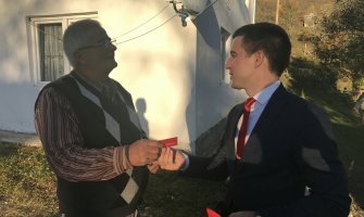 Demokrate: Petnjičani osuđeni da gledaju svoju djecu kako ih napuštaju