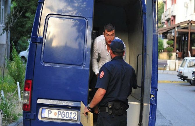  Evo kako je kavački klan za hiljade eura kupovao lažne pasoše i lične karte