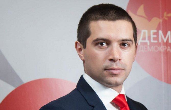 Kolić: Đukanović padom rejtinga partije pokušava da obeshrabri opozicione birače