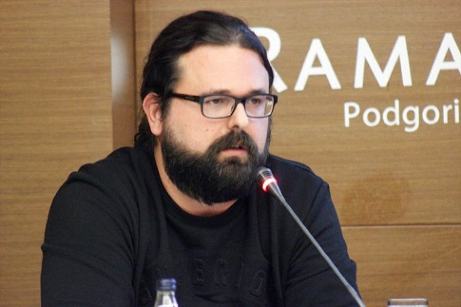 2017110422667679527494075Web