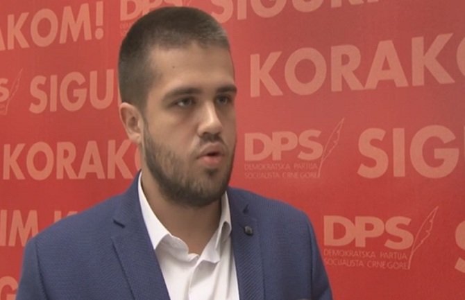 Nikolić: Abazović opet obmanjuje građane