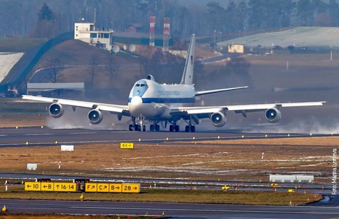 U slučaju nuklearnog udara Tramp bi vladao iz ovog super aviona(VIDEO)