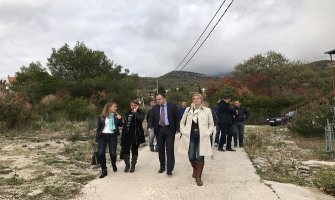 Prioritet sanacija puteva i izgradnja kanalizacionog kolektora u Herceg Novom