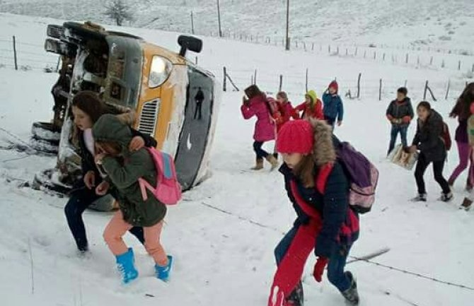 Povrijeđena djeca prepješačila kilometre