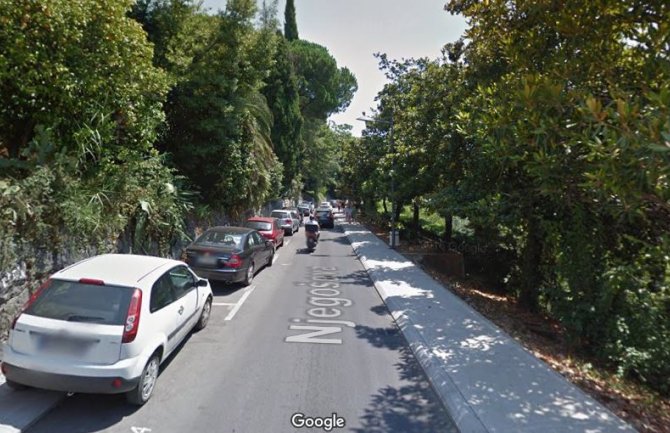 Ukidanje naplate parkinga u pojedinim zonama, besplatan parking za predstojeće praznike