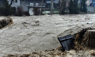 Zbog obilnih padavina vanredna situacija na jugu Srbije