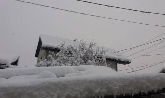 Obijelio sjever: Na Žabljaku 49 centimetara snijega, otežan saobraćaj na pojedinim dionicama edit