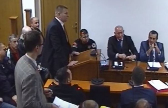 Katnić pocijepao zaprljanu fotokopiju, odbrana odugovlači postupak