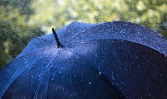 Oblačno, mjestimično kiša i pljusak sa grmljavinom