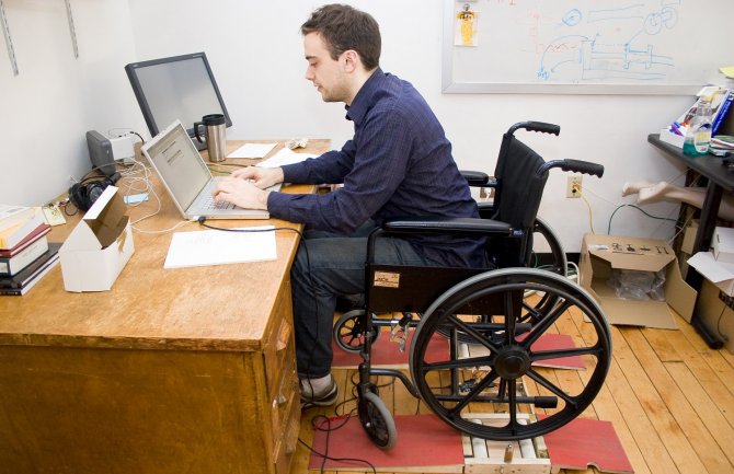 UCG organizuje radnu praksu za studente sa invaliditetom