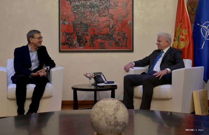 Orhan Pamuk kod Markovića: U Turskoj i djeca znaju za Karadaǧ, doći ću ponovo