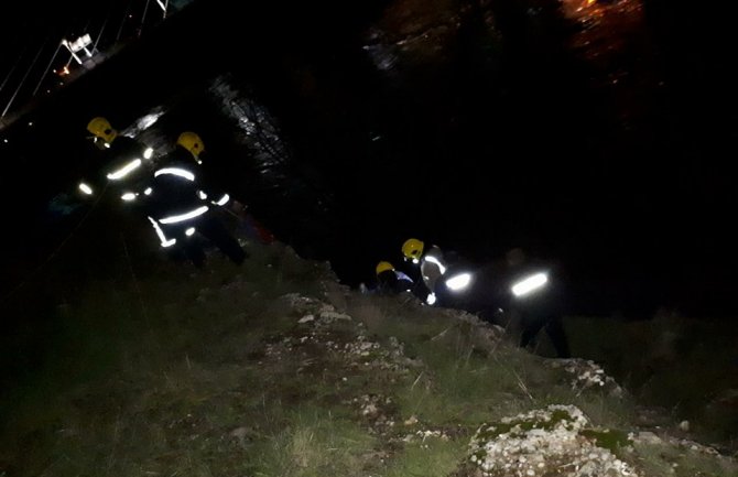 Podgorica: Iz Morače izvučeni čovjek i pas