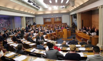 Preostale političke partije da se vrate u parlament