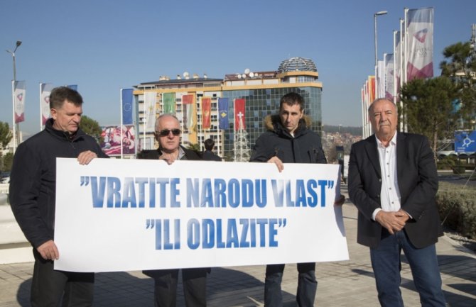 Miličković: EU i OEBS da pomognu narodu ili da se vrate odakle su došli