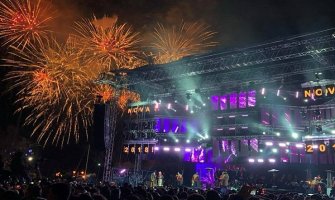 Spektakularan doček 2018. godine: U Budvi, Tivtu, Herceg Novom...