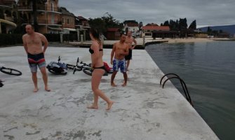 Tivat: Turisti se okupali u prvom danu 2018. godine