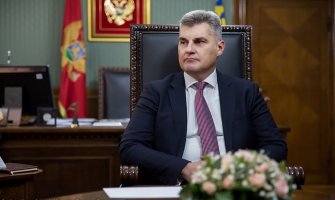 Brajović opozicionim poslanicima: Neka dođu da rade, ne samo da primaju plate