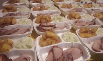 Božić je ljubav na djelu: Hrana je život, ne rasipajte- donirajte!