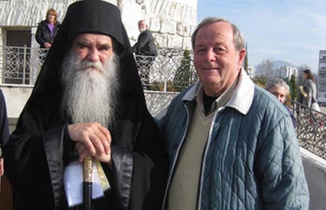 Podgoričanin poklonio pjesmu Amfilohiju: 