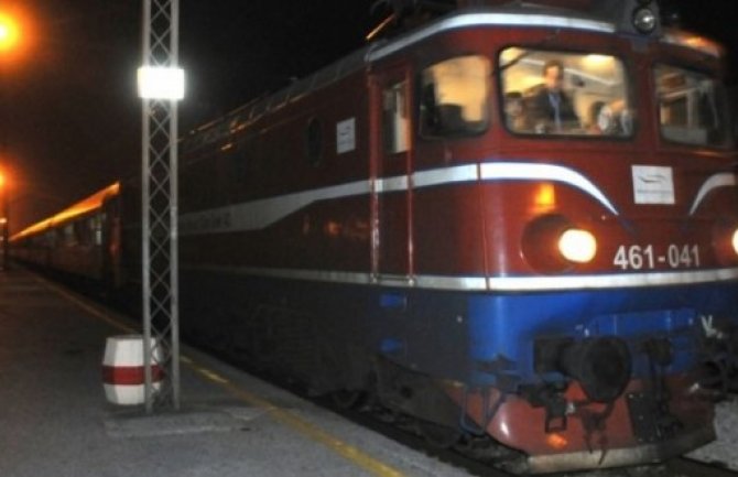 Lokalni voz iz Bara kasnio dva ipo sata zbog kvara