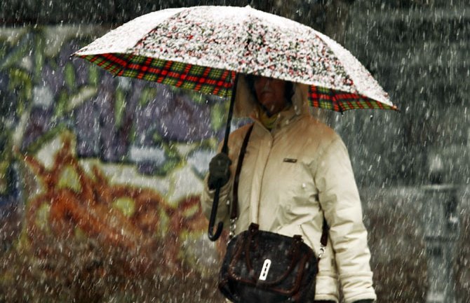 Od sredine dana kiša, susnježica i snijeg