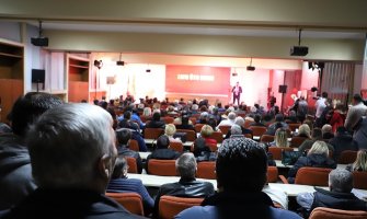 Bečić: Nakon 4. februra cijela Demokratska partija socijalista da se zatrese zbog Demokrata