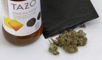 SAD: Uz flašicu voćnog soka ili majicu gratis džoint