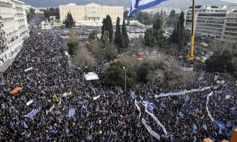 Atina: Masovni protest zbog imena Makedonije(FOTO)