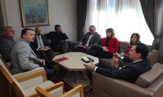 Pažin sa predstavnicima ZIKS-a: Zaposliće još 12 službenika