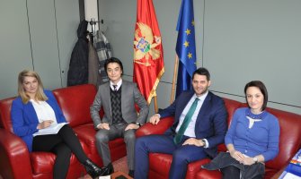 Stručnjak iz Japana u CG:  Problem nedostatak kvalifikovane radne snage