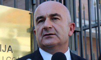 SNP neće moći da formira klub jer su pozajmili trećeg poslanika od DF-a