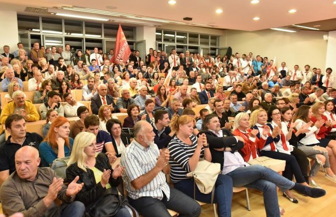 Demokrate odgovorile DPSu: Osudite ponašanje vaših funkcionera pa onda kritikujte druge