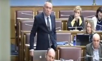 Radulović uplašio Kneževića: MRŠ, politici nije mjesto u zdravstvu! (VIDEO)