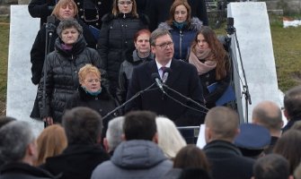 Vučić: Podigli su nam planinske vijence uslova, ali ćemo naći put