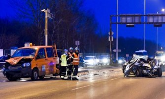 U stravičnoj nesreći u Zagrebu stradala jedna osoba (FOTO)