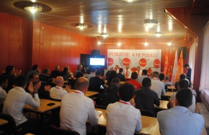 Demokrate: Turizam velika razvojna šansa Plava